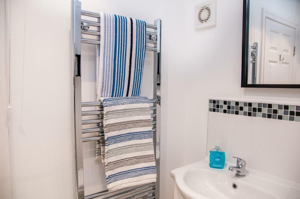5 Minutes To The Beach! Appartamento Margate Esterno foto